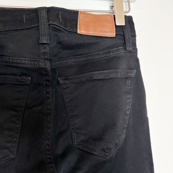 Madewell Jeans 10" High-Rise Skinny Jeans in Carbondale Wash - Picture 4 of 8